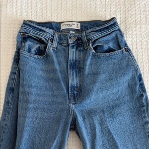 Abercrombie and Fitch 90s straight ultra high-rise jeans